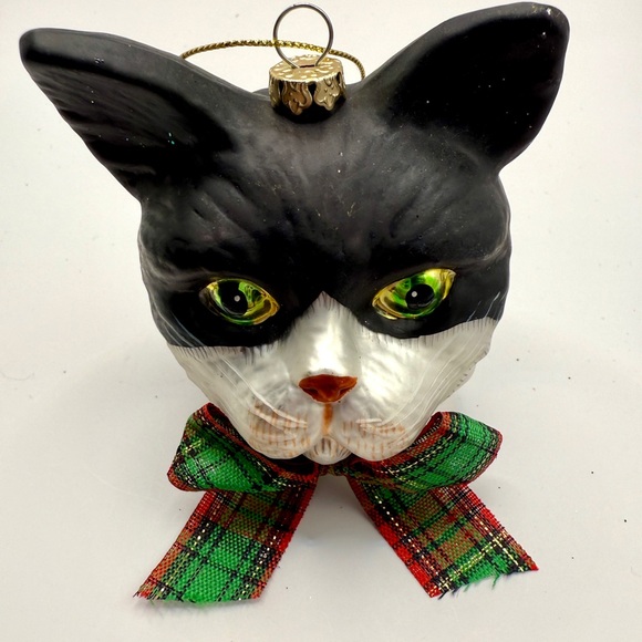 Festive Christmas Cat / Kitty Ornament with Plaid Bow and Bell - Picture 3 of 7